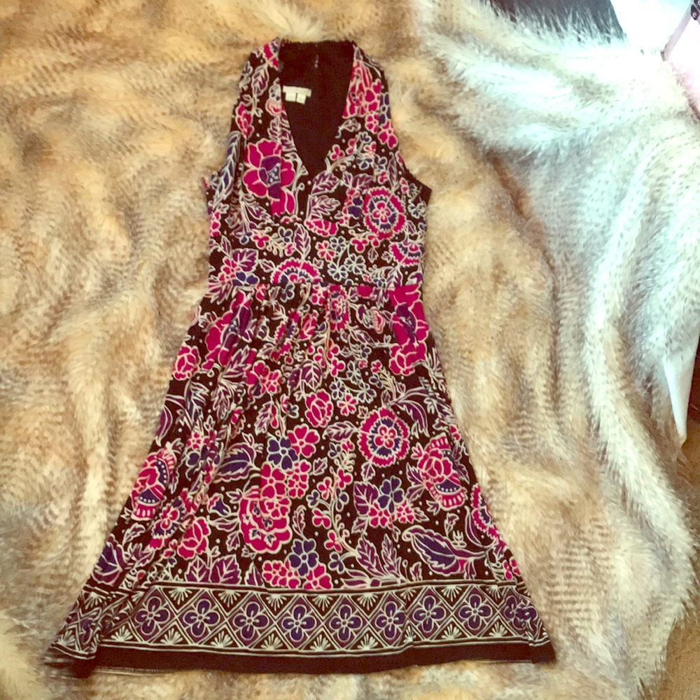 Sleeveless floral dress